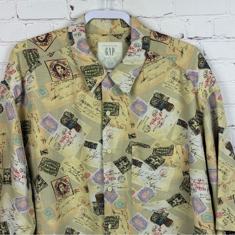 GAP Men's Postcard Print Casual Shirt - Cream and Multicolor Linen Blend Large